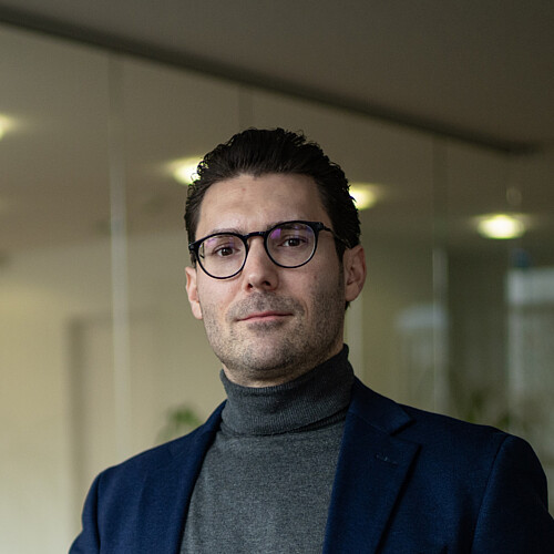 Foto von 
        Dr. René Rosenau
    